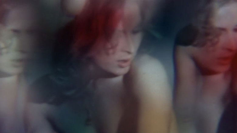 кадр из фильма L'occhio dietro la parete