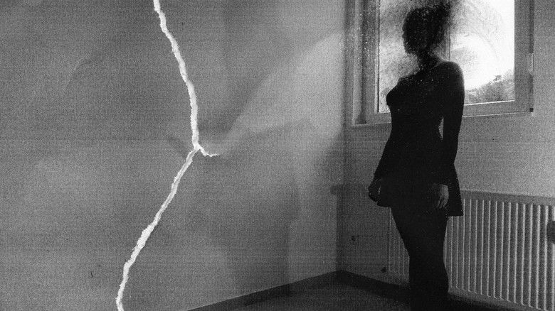 кадр из фильма The Extinct Suite