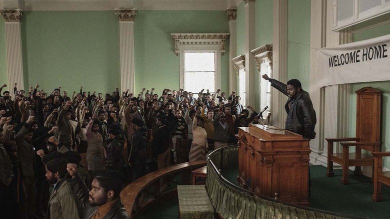 кадр из фильма Иуда и чёрный мессия