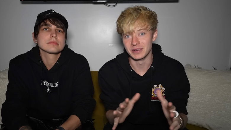 кадр из фильма Surviving a Week at the Real Conjuring House