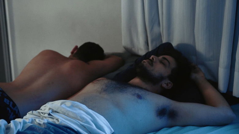 кадр из фильма A Noite Estava Fria