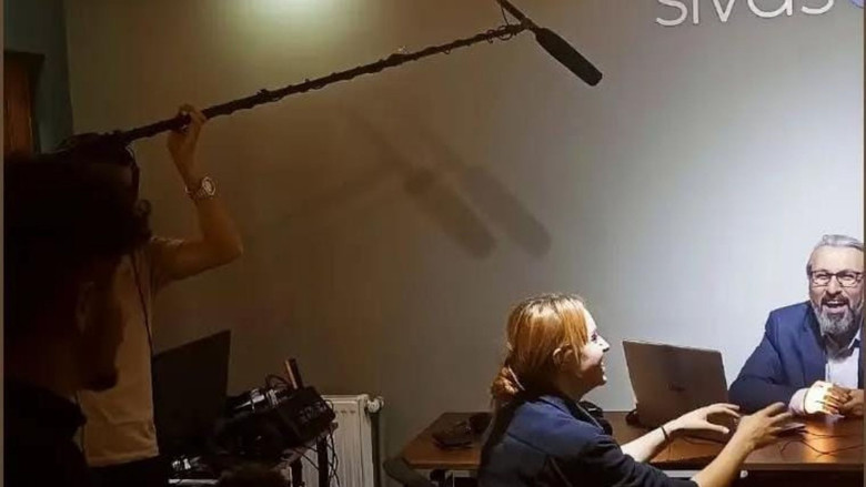 кадр из фильма Görünmeyen Gerçekler