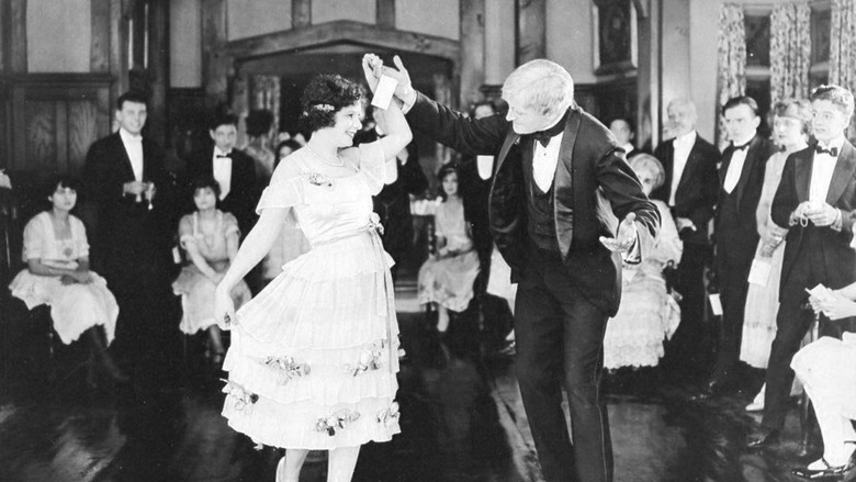 кадр из фильма Smilin' Through