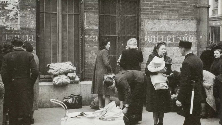 кадр из фильма La Rafle du Vel d'Hiv, la honte et les larmes