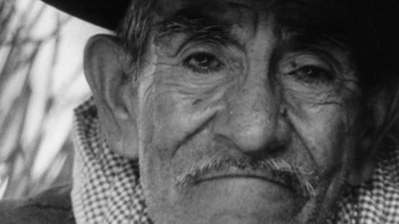 кадр из фильма El camino hacia la muerte del viejo Reales