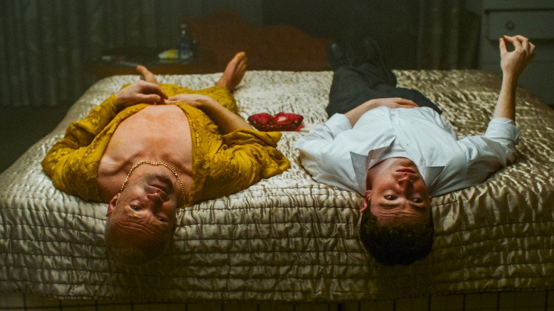 кадр из фильма Truly Naked