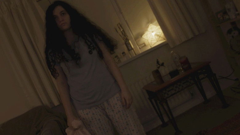 кадр из фильма The Girl Next Door