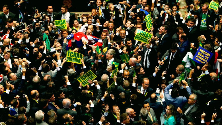 кадр из фильма 10 Anos do Impeachment