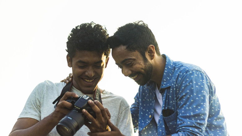 кадр из фильма En Magan Magizhvan