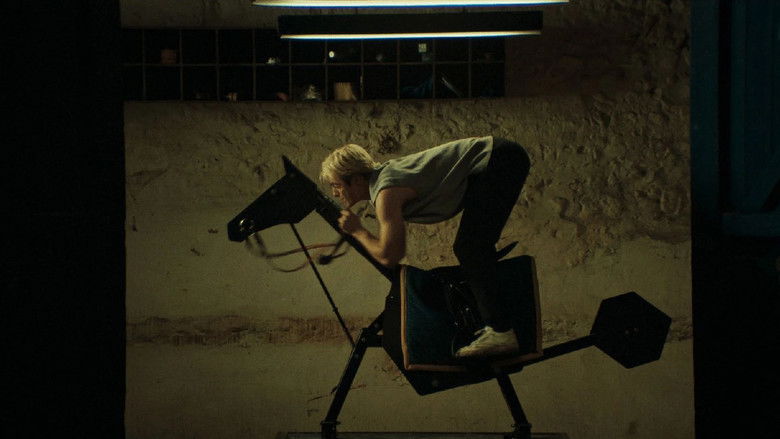 кадр из фильма Конюхи