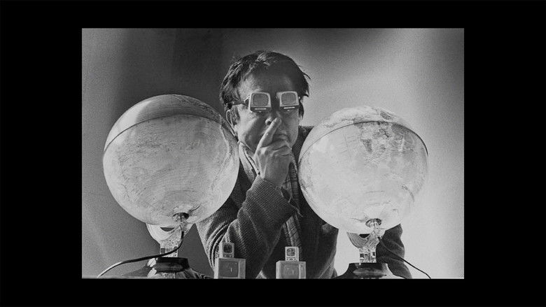 кадр из фильма Нам Джун Пайк: Луна — первый телевизор