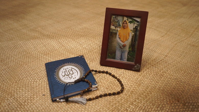 кадр из фильма Sepiring Berdua