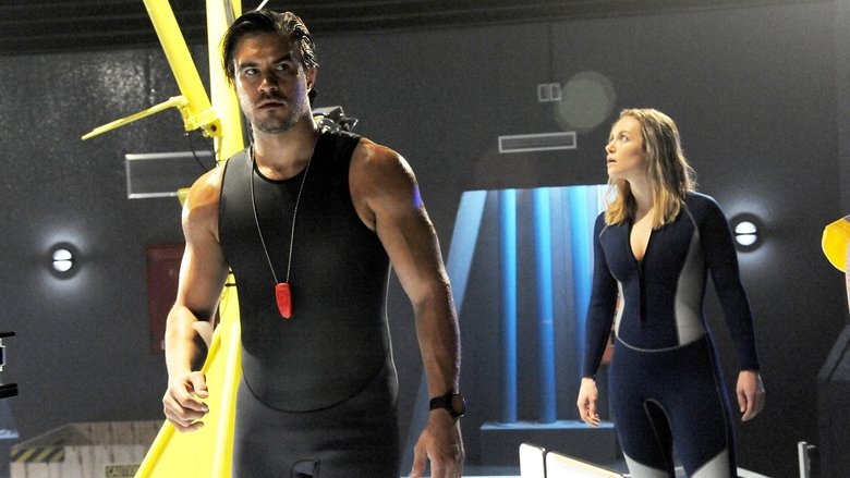 кадр из фильма Глубокое синее море 2