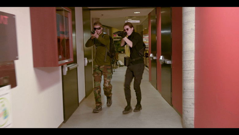 кадр из фильма DARK EXTRACTION