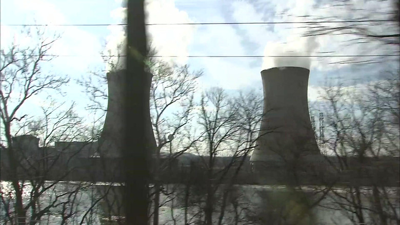 кадр из фильма Decommissioning Fukushima: The Battle to Contain Radioactivity