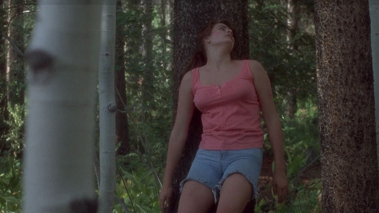 кадр из фильма The Crawlers