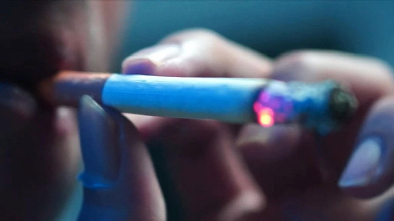 кадр из фильма 5 Tahap Jatuh Cinta