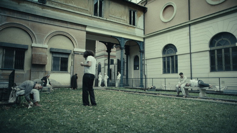 кадр из фильма La Clessidra Umana