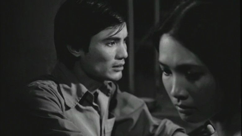 кадр из фильма Bao giờ cho đến tháng Mười