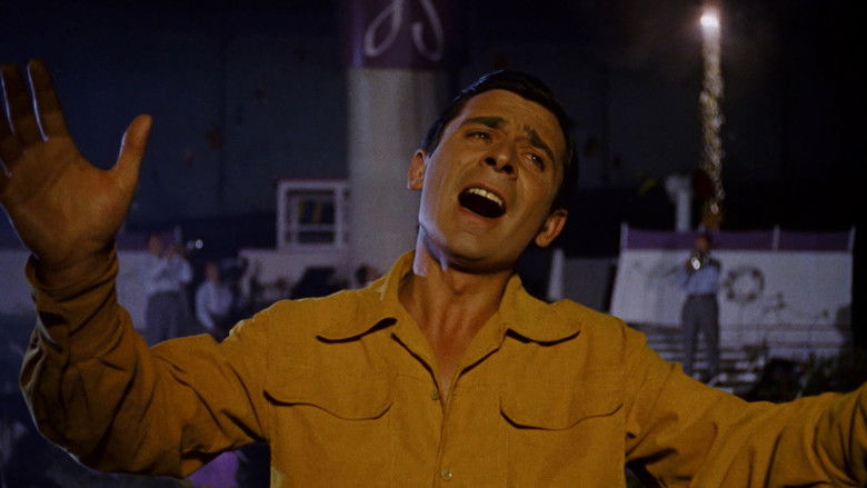 кадр из фильма Любовь и мода