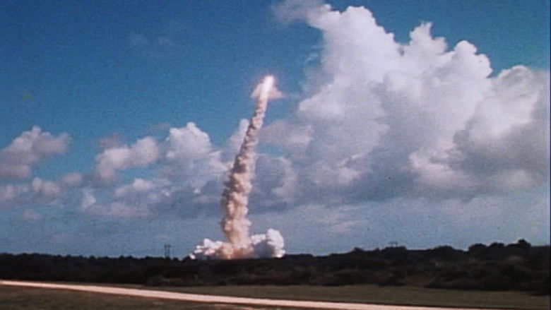 кадр из фильма Ufologist