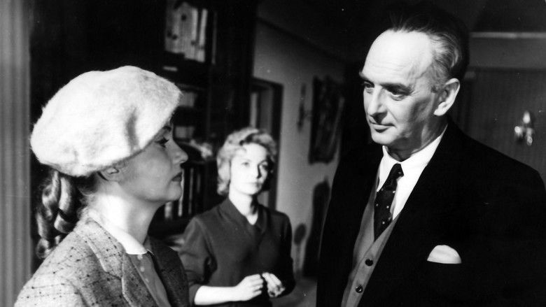 кадр из фильма Как быть любимой