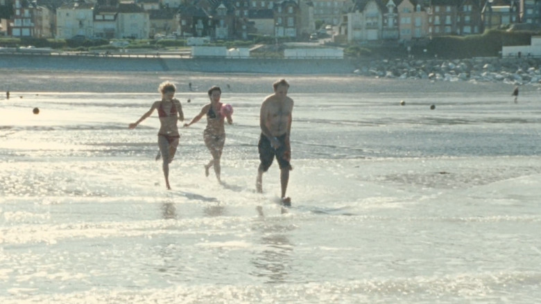 кадр из фильма Un Monde sans femmes