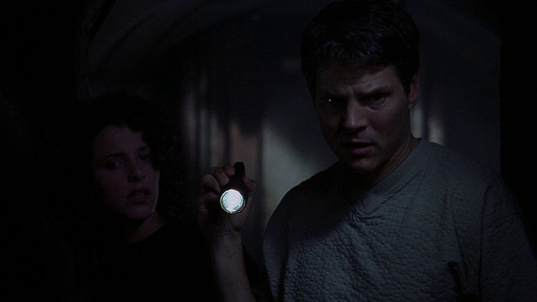 кадр из фильма Octopus 2: River of Fear