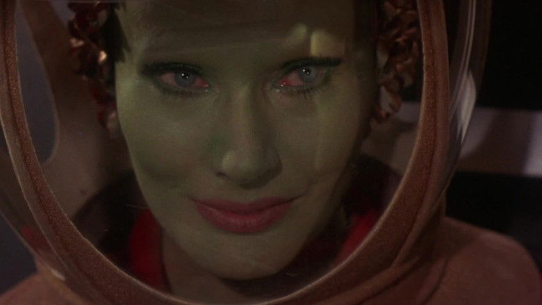 кадр из фильма Кровавая королева