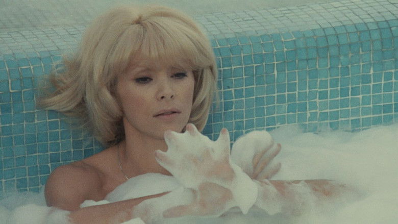 кадр из фильма Пусть звучит этот вальс