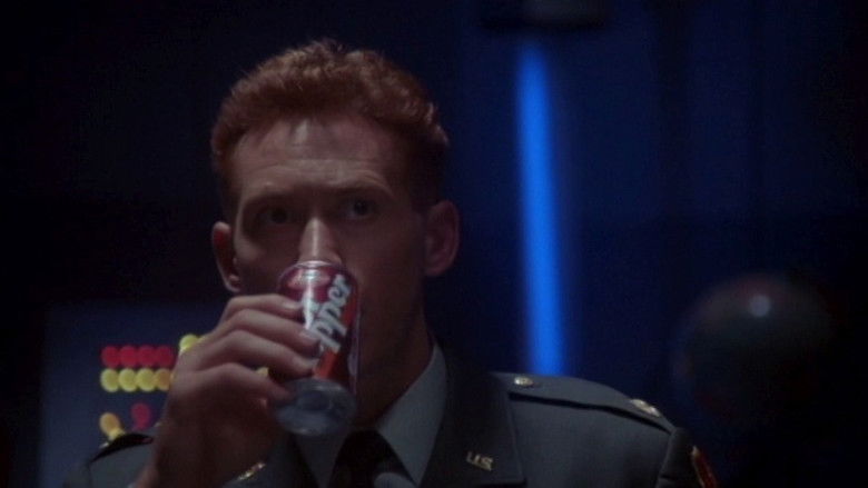 кадр из фильма Godzilla 1985