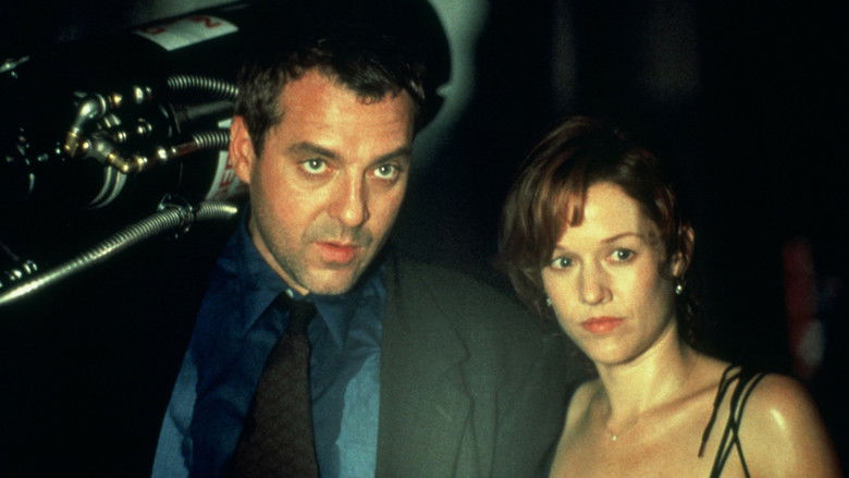 кадр из фильма Реликт