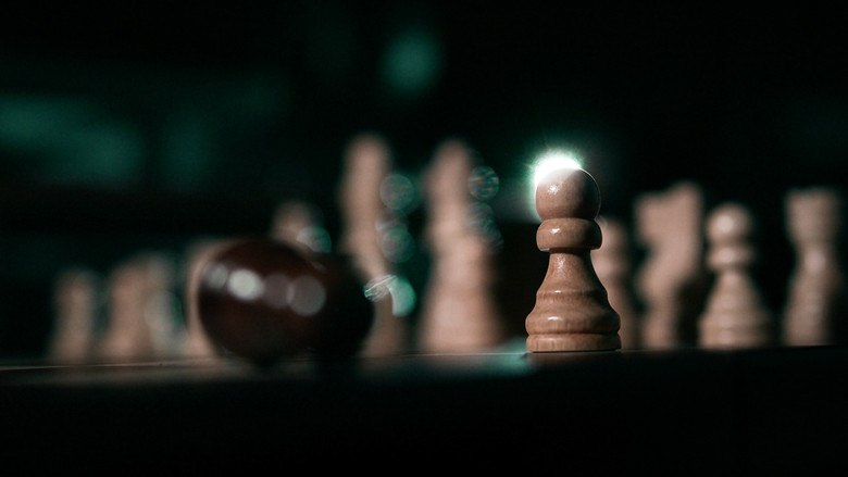 кадр из фильма Pawns