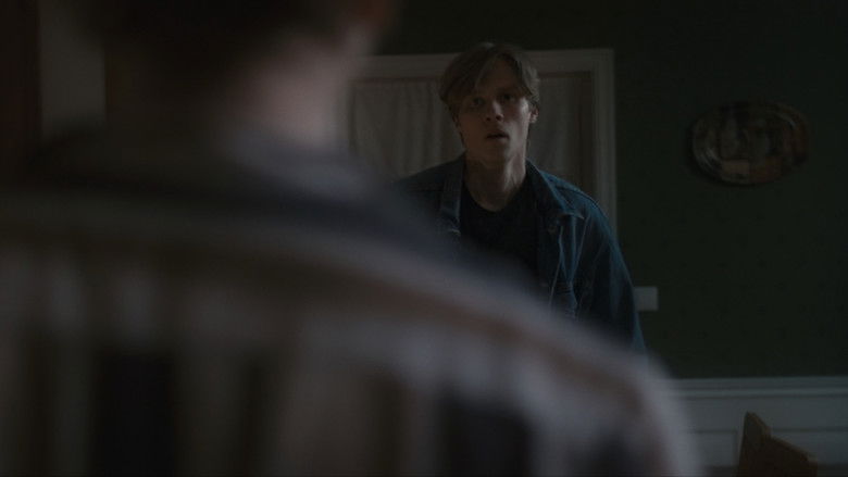 кадр из фильма Look Twice