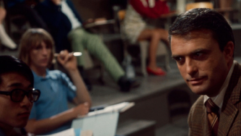 кадр из фильма Along Came a Spider