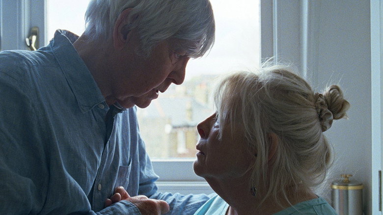 кадр из фильма Queen at Sea