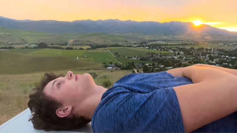 кадр из фильма Just let me dream