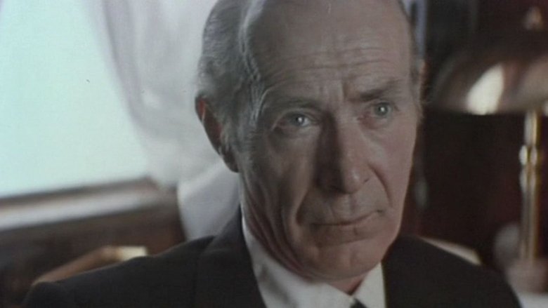 кадр из фильма Два долгих гудка в тумане