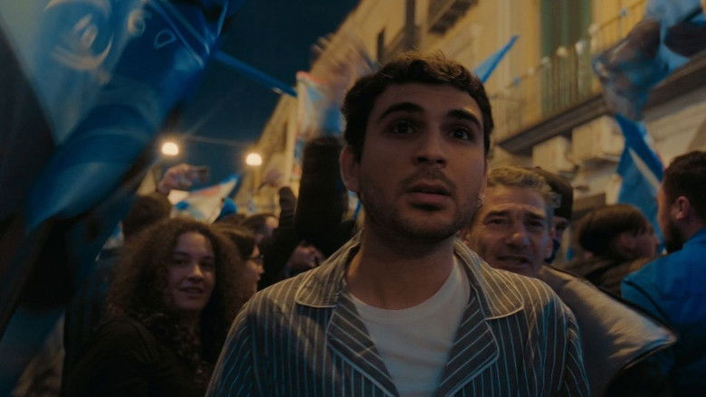 кадр из фильма Tienimi presente