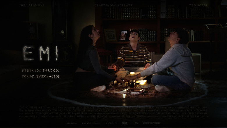 кадр из фильма EMI: El mal inminente