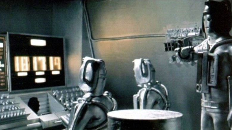 кадр из фильма Doctor Who: Revenge of the Cybermen