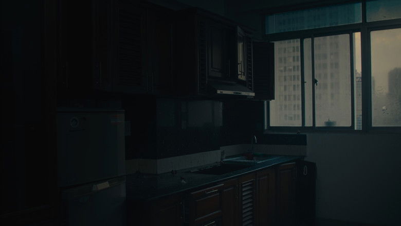 кадр из фильма Cuối giường dậy lên một tiếng gọi