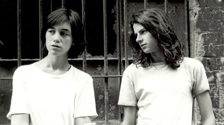 кадр из фильма Цементный сад