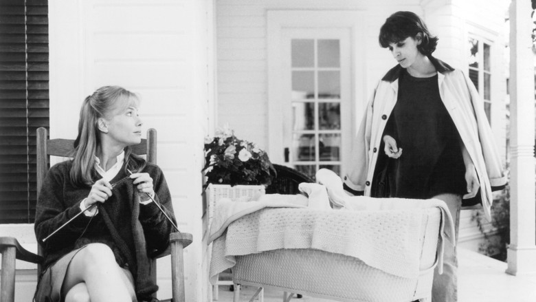 кадр из фильма Рука, качающая колыбель