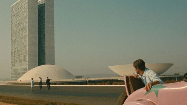 кадр из фильма Человек из Рио