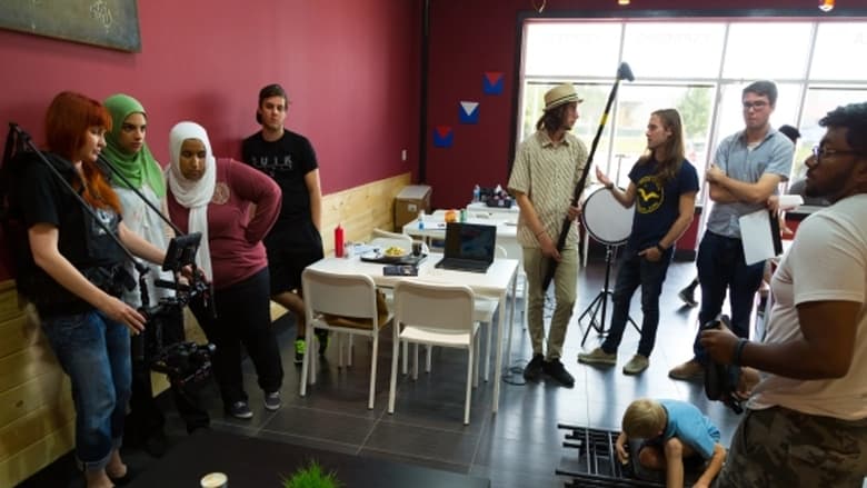 кадр из фильма The Card