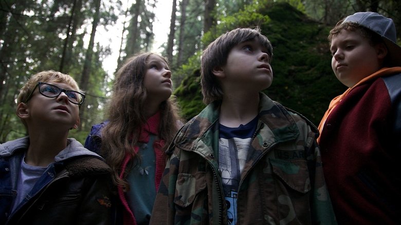 кадр из фильма За синими дверями