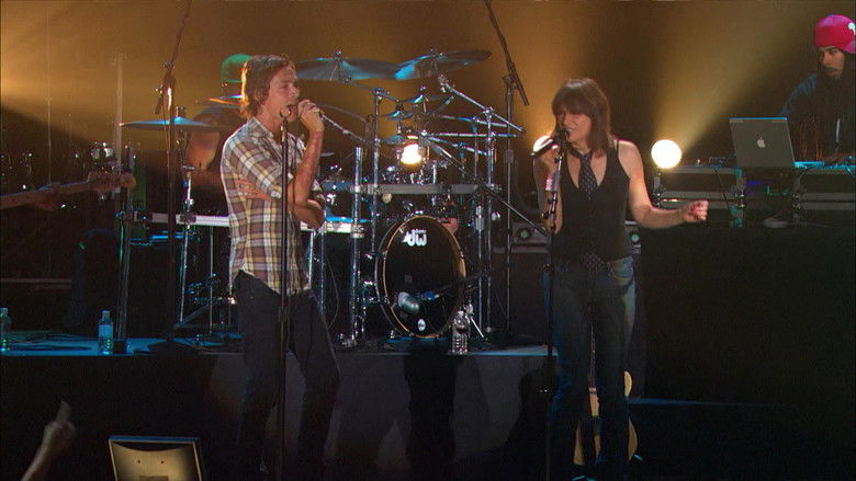 кадр из фильма The Pretenders - With Friends