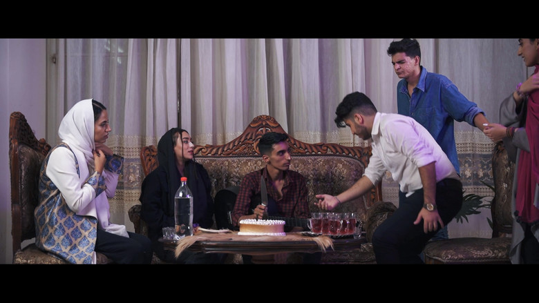 кадр из фильма شروع هیولا