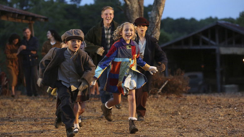 кадр из фильма Dolly Parton's Christmas of Many Colors: Circle of Love